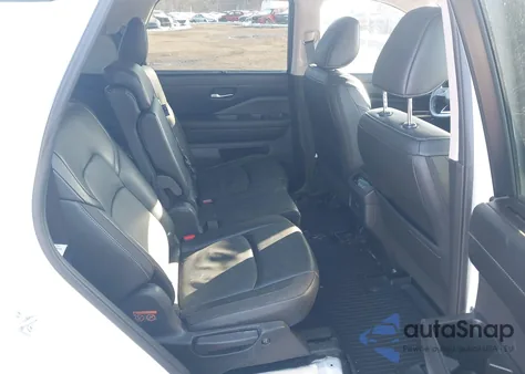 2023 Nissan Pathfinder Sl 4Wd z USA, uszkodzony, nr VIN 5N1DR3CC8PC259385